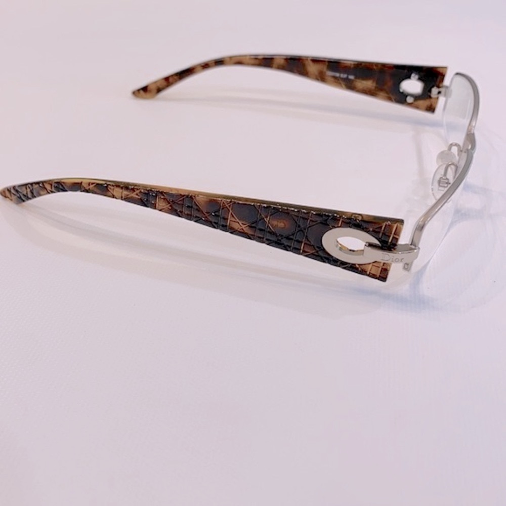 Dior Tortoiseshell Pattern Thin Arm Rimless Glasses